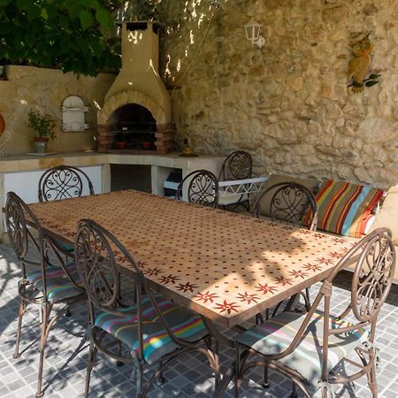 Le Mas Du Chat Bed and Breakfast Cavaillon Esterno foto