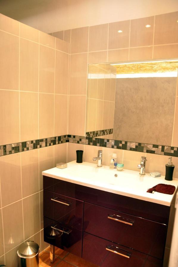 Le Mas Du Chat Bed and Breakfast Cavaillon Esterno foto
