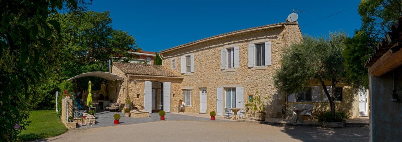 Le Mas Du Chat Bed and Breakfast Cavaillon Esterno foto